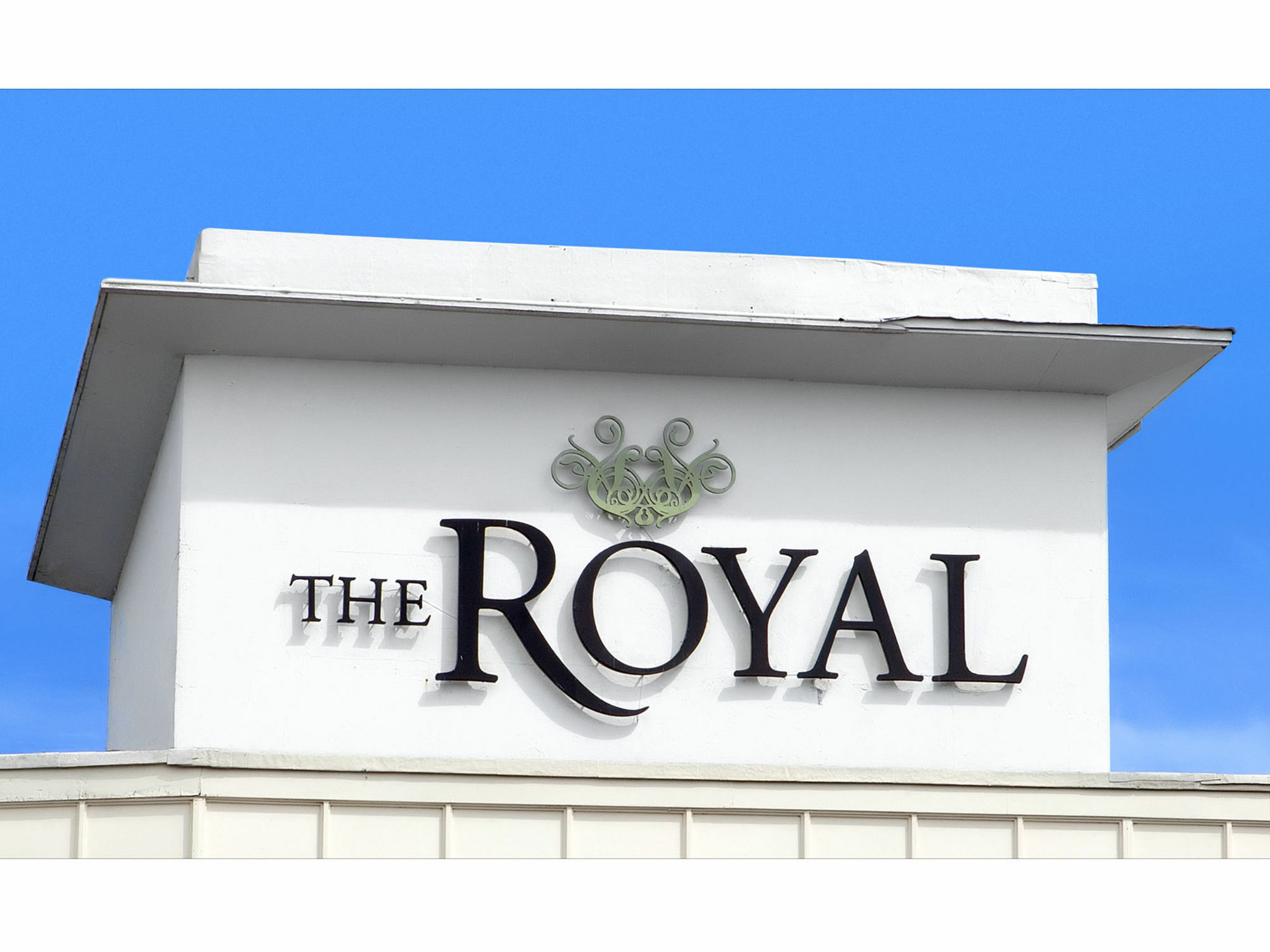 The Royal Hotel & Leisure Centre Bray Exterior photo